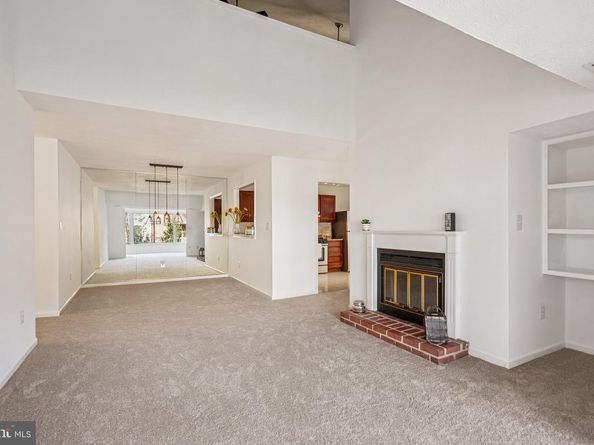 2203 Hunters Run Drive, Reston VA 20191