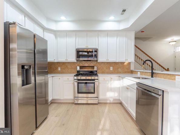 3217 Davinci Drive, Philadelphia PA 19145