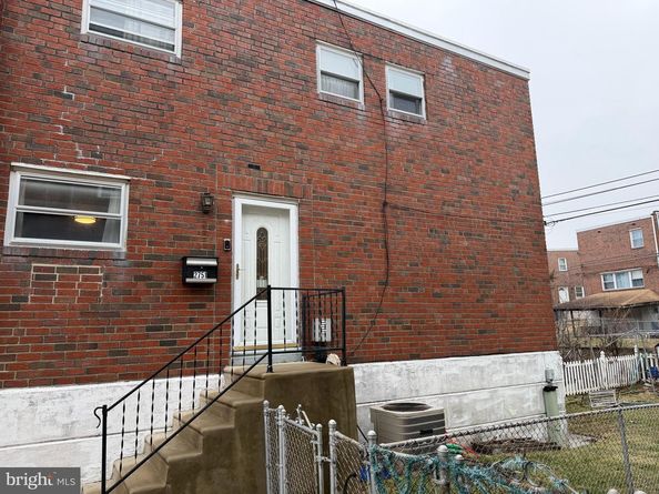 2751 Tolbut Street, Philadelphia PA 19152