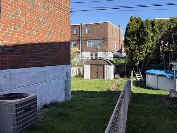2751 Tolbut Street, Philadelphia PA 19152