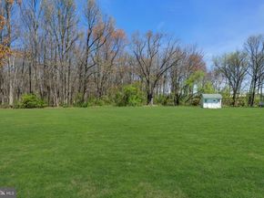 936 Big Oak Road, Yardley PA 19067