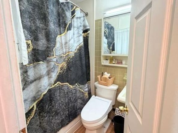 20 Neptune Lane, Levittown PA 19054