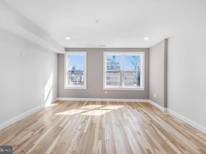 268 Dupont Street, Philadelphia PA 19128