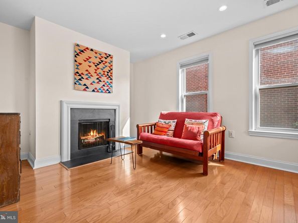 1449 A Street NE D, Washington DC 20002