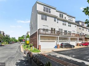100 Meadows Lane, Alexandria VA 22304