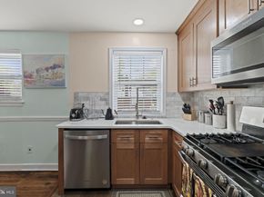 1204 Cobbs St, Drexel Hill PA 19026