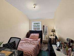 1204 Cobbs St, Drexel Hill PA 19026