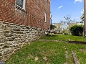 1204 Cobbs St, Drexel Hill PA 19026