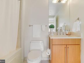 1111 19TH Street N 2007, Arlington VA 22209