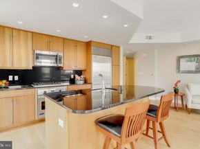 1111 19TH Street N 2007, Arlington VA 22209