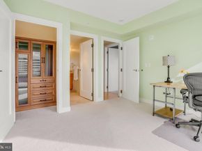 1111 19TH Street N 2007, Arlington VA 22209