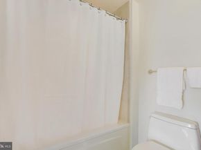 1111 19TH Street N 2007, Arlington VA 22209