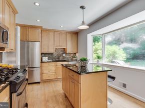 3910 Montrose Driveway, Chevy Chase MD 20815