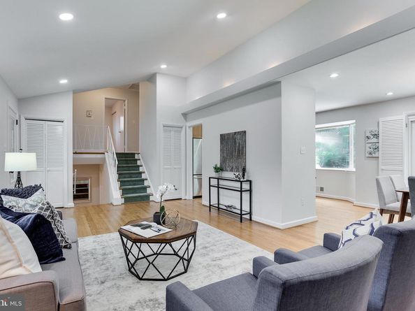 3910 Montrose Driveway, Chevy Chase MD 20815