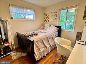 27 Garden Drive, Alexandria VA 22304