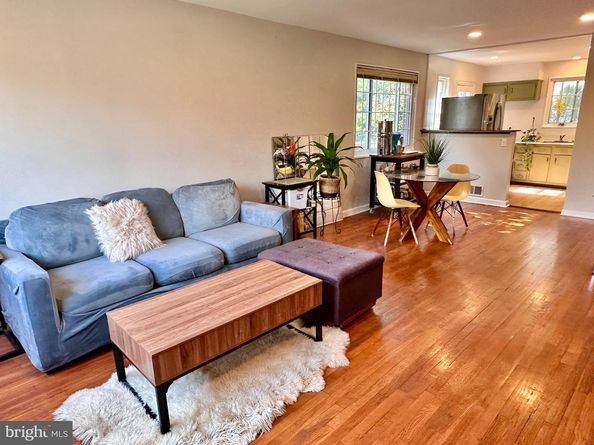 27 Garden Drive, Alexandria VA 22304