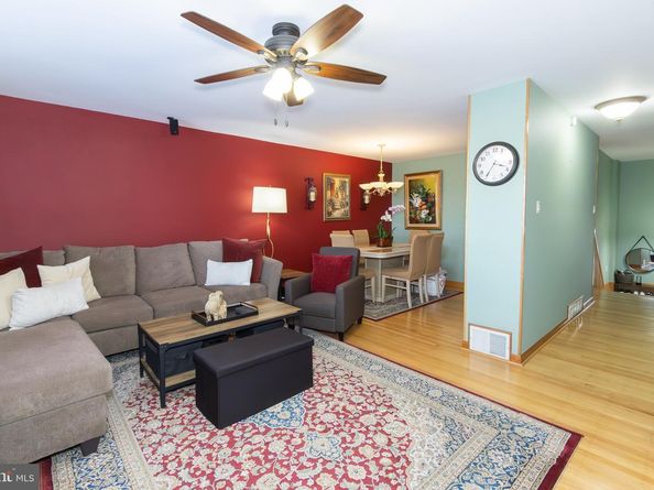 3349 Morning Glory Road, Philadelphia PA 19154
