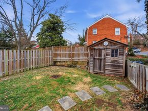 6060 N 9TH Street N, Arlington VA 22205