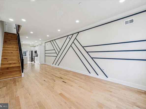 604 Mckean Street, Philadelphia PA 19148