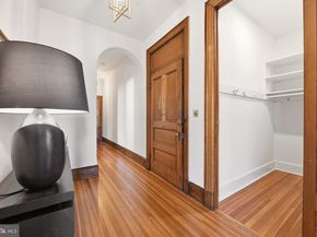 2220 20TH Street NW 33, Washington DC 20009