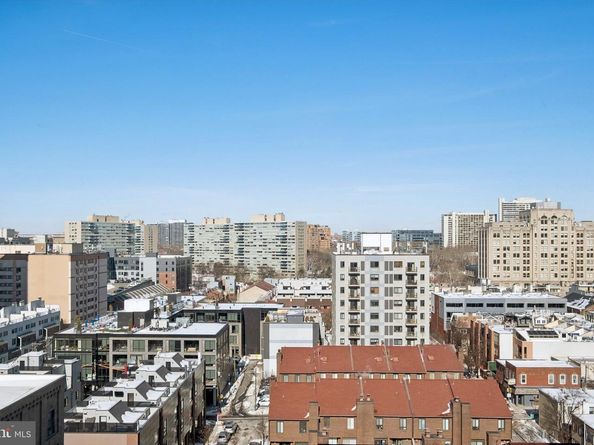 2200 Arch Street 902, Philadelphia PA 19103