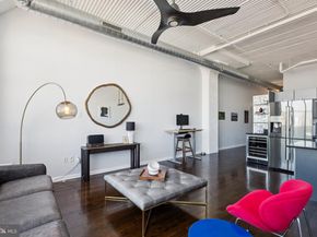 2200 Arch Street 902, Philadelphia PA 19103