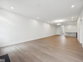 520 Fullerton Farm Court 15, Chalfont PA 18914