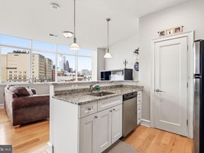 201 N 8TH Street 505, Philadelphia PA 19106