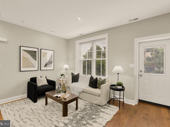 1018 13TH Street SE 2, Washington DC 20003