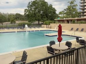 1300 Army Navy Drive 823, Arlington VA 22202