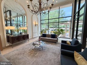 1300 Army Navy Drive 823, Arlington VA 22202