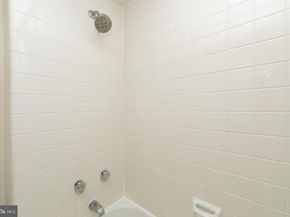 604 S Washington Square 306, Philadelphia PA 19106