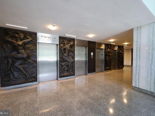 604 S Washington Square 306, Philadelphia PA 19106