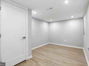 6420 Spring Terrace, Falls Church VA 22042