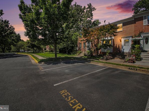 7718 Trevino Lane, Falls Church VA 22043