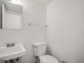 7718 Trevino Lane, Falls Church VA 22043