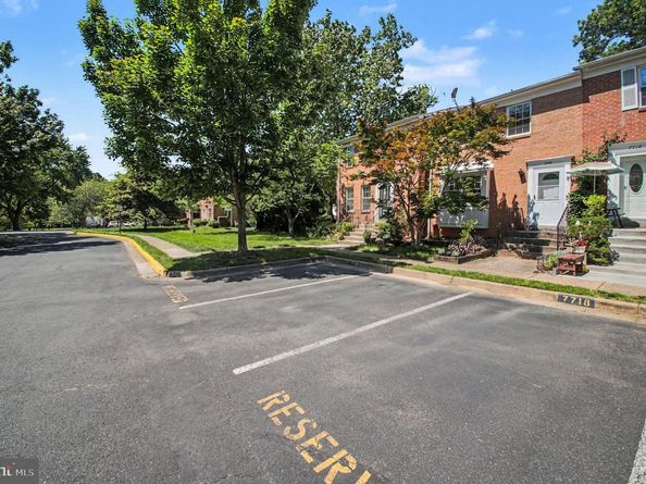 7718 Trevino Lane, Falls Church VA 22043