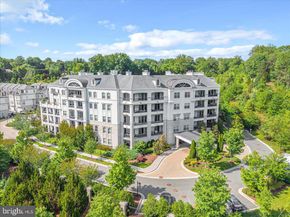 8111 River Road 131, Bethesda MD 20817