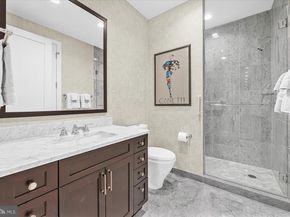 8111 River Road 131, Bethesda MD 20817