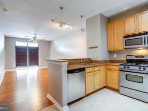 2665 Prosperity Avenue 403, Fairfax VA 22031