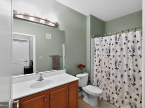 2665 Prosperity Avenue 403, Fairfax VA 22031