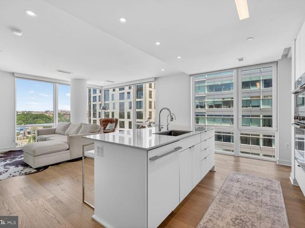 37 L Street SE 802, Washington DC 20003