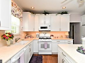 404 English Ivy Drive, Warrington PA 18976