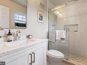 14 Newton Street F27, Philadelphia PA 19118