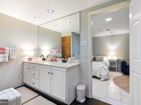 14 Newton Street F27, Philadelphia PA 19118