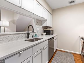 14 Newton Street F27, Philadelphia PA 19118