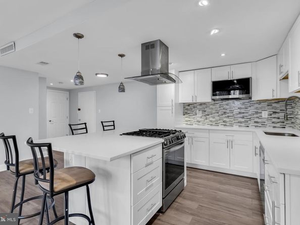 4600 Duke Street 303, Alexandria VA 22304