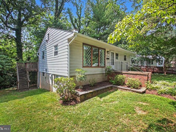 3840 Pinewood Terrace, Falls Church VA 22041