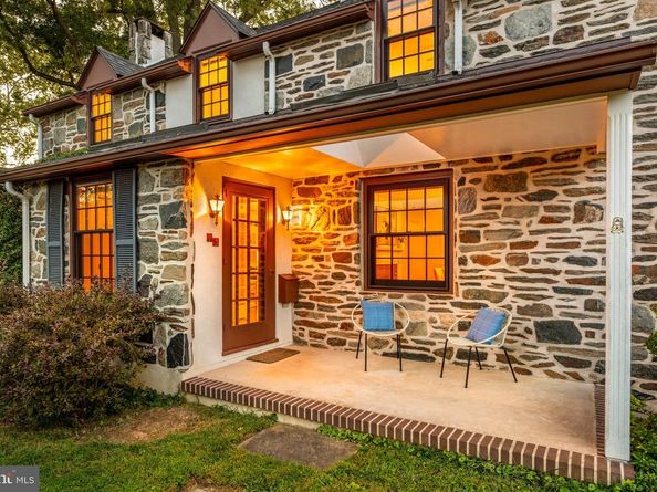 13 Green Valley Road, Wallingford PA 19086