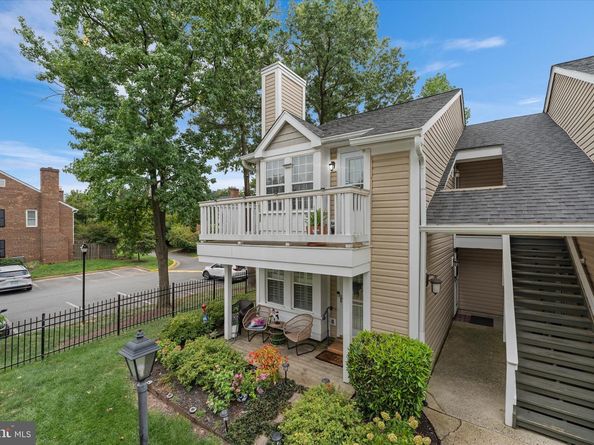 4522 28TH Road S 122, Arlington VA 22206